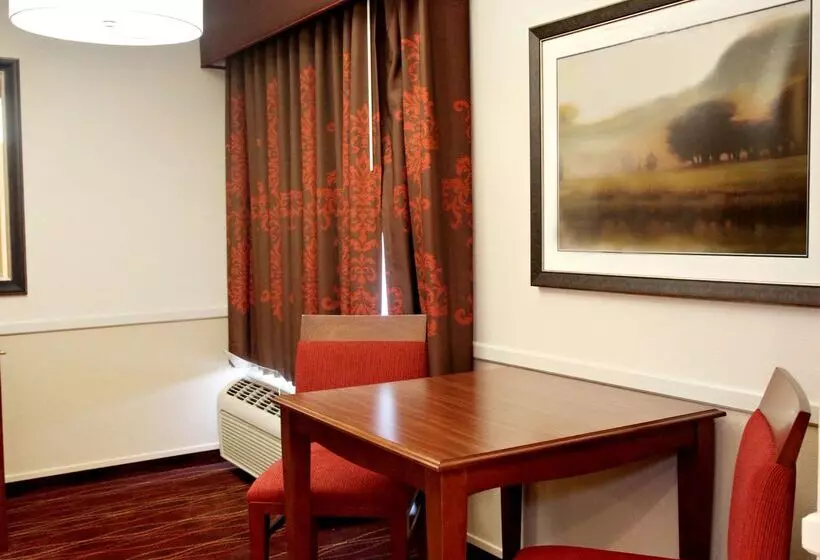 Отель Hampton Inn Salt Lake City North