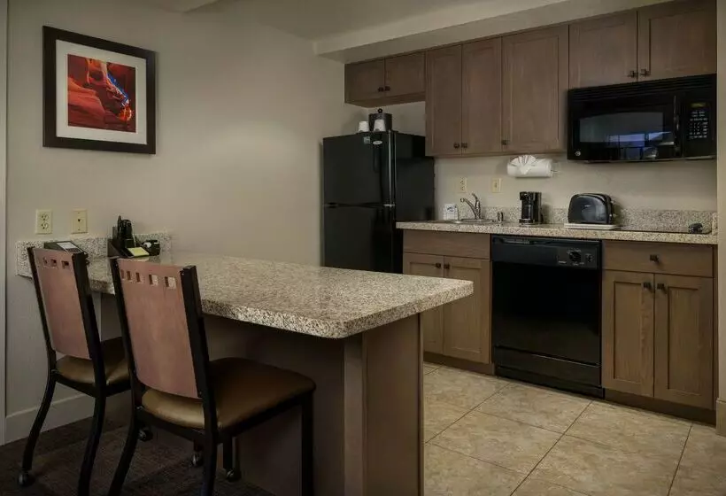 هتل Hampton Inn & Suites Phoenix/scottsdale