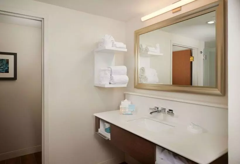 هتل Hampton Inn & Suites Phoenix/scottsdale