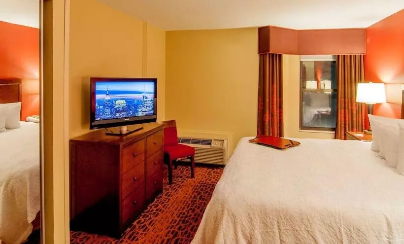 هتل Hampton Inn & Suites Tampanorth