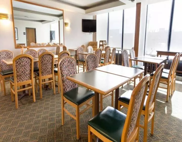 هتل Pear Tree Inn Cape Girardeau West