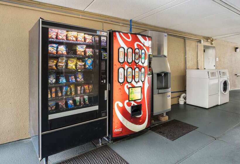 هتل Quality Inn Albany