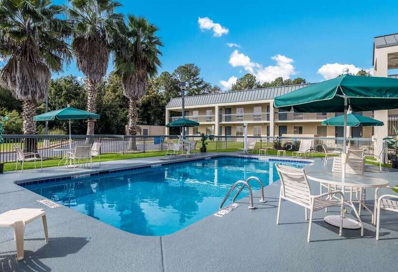 هتل Quality Inn Albany