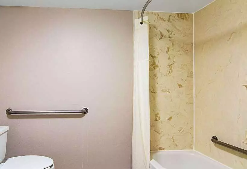 ホテル Quality Inn  Savannah I95