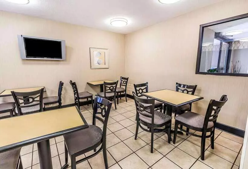 ホテル Quality Inn  Savannah I95