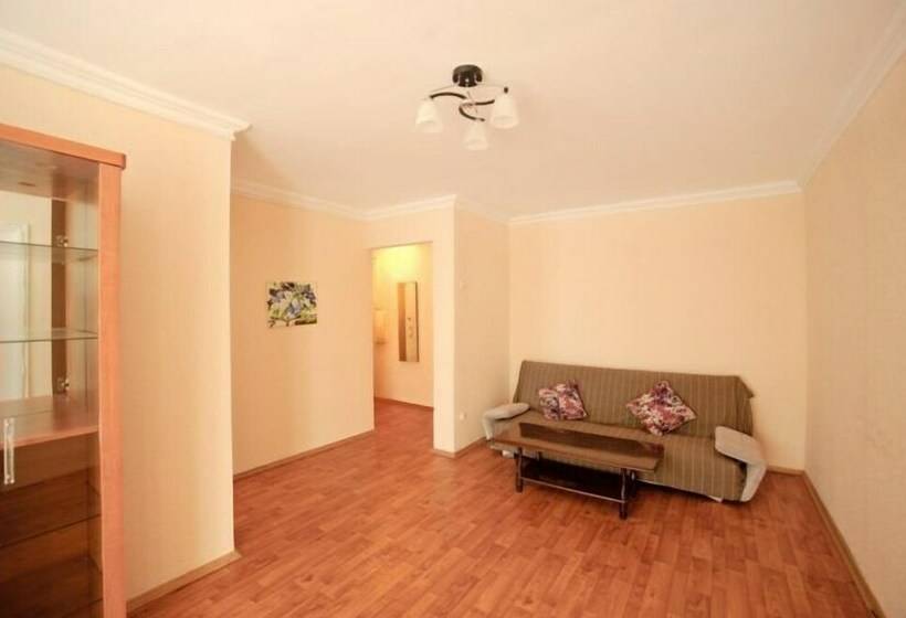 Apartment On Nerchinskaya St. 2