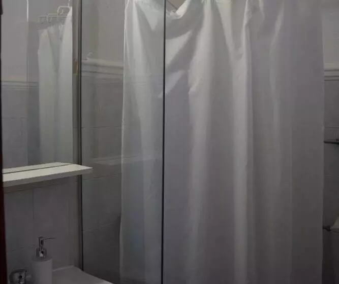 Giota Rooms