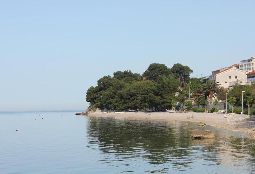 Пансион Guesthouse Podaca