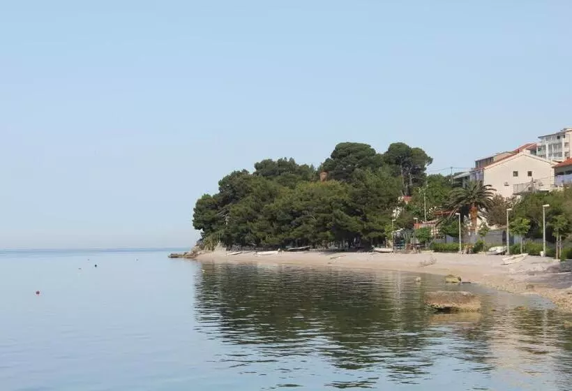 Majatalo Guesthouse Podaca