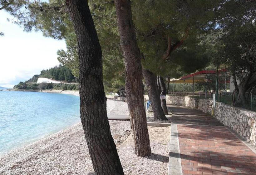 Пансион Guesthouse Podaca