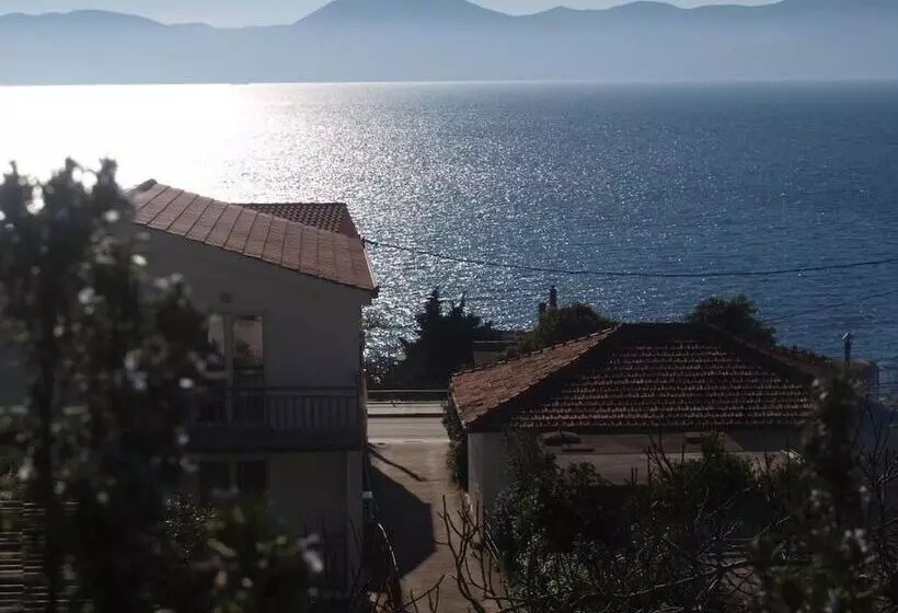 Majatalo Guesthouse Podaca