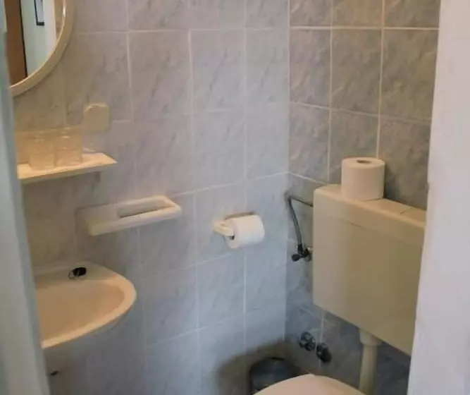 Majatalo Guesthouse Podaca