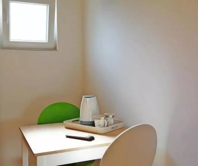 Majatalo Guesthouse Podaca