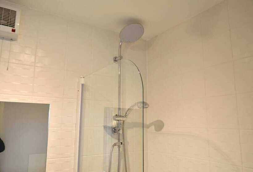 Beautiful Edinburgh Flat With 2 King Bedrooms