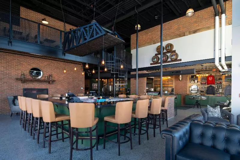 Cantilever Hotel, Trademark Collection By Wyndham