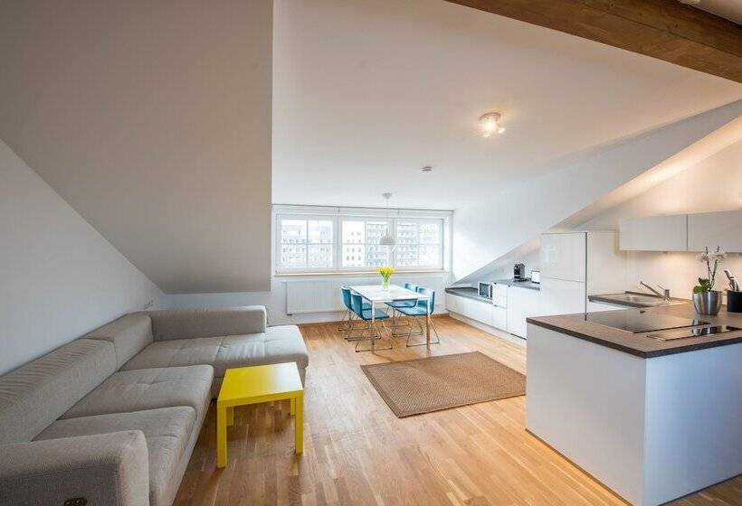 Friedrichs Apartments