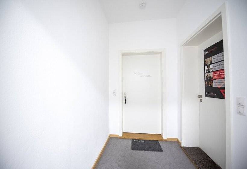 Friedrichs Apartments