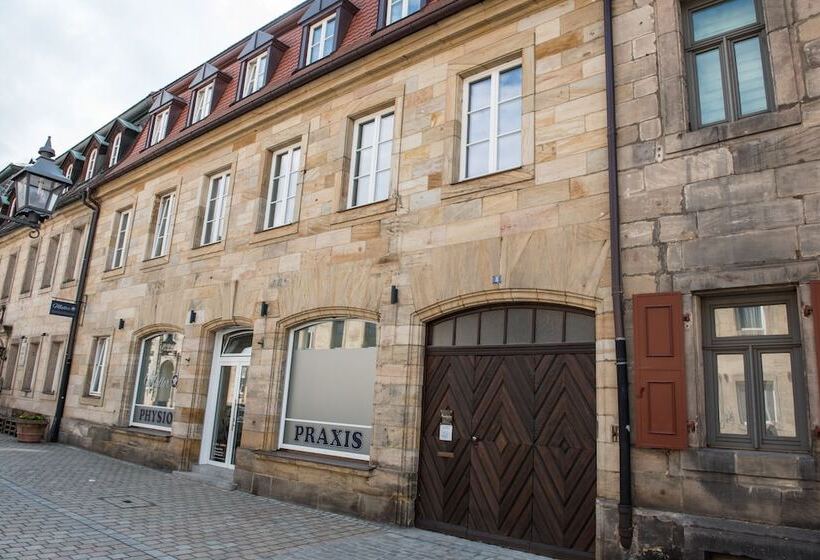 Friedrichs Apartments