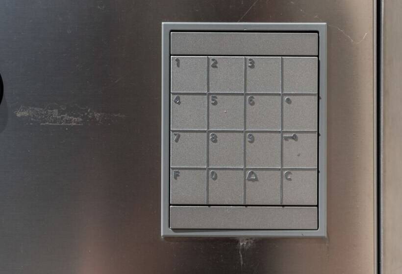 Friedrichs Apartments