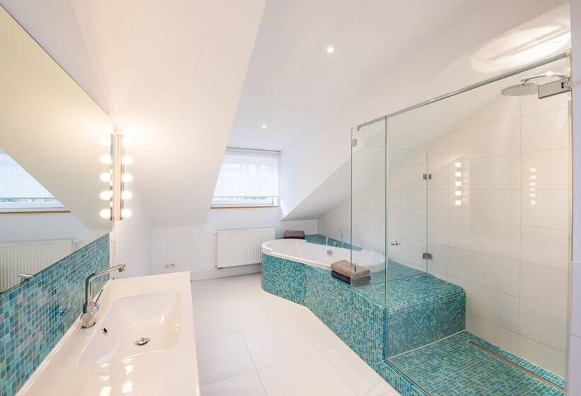 Friedrichs Apartments