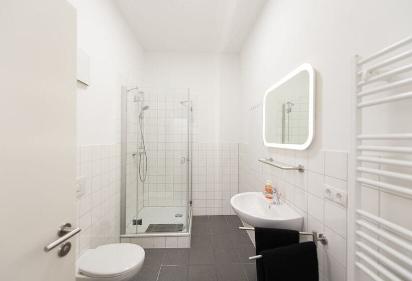 Friedrichs Apartments