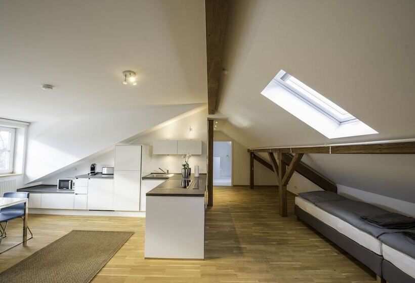 Friedrichs Apartments