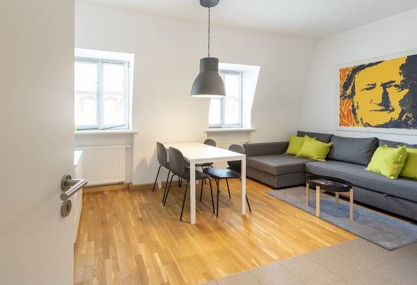 Friedrichs Apartments