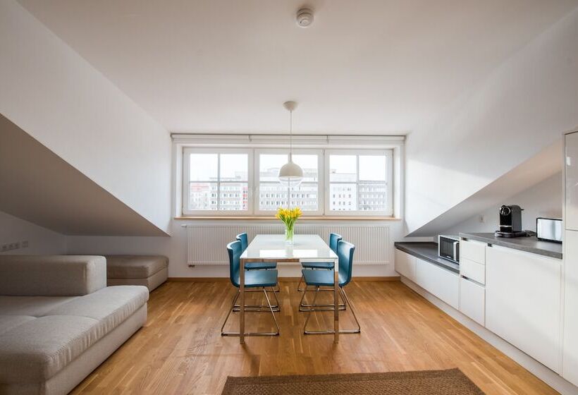 Friedrichs Apartments