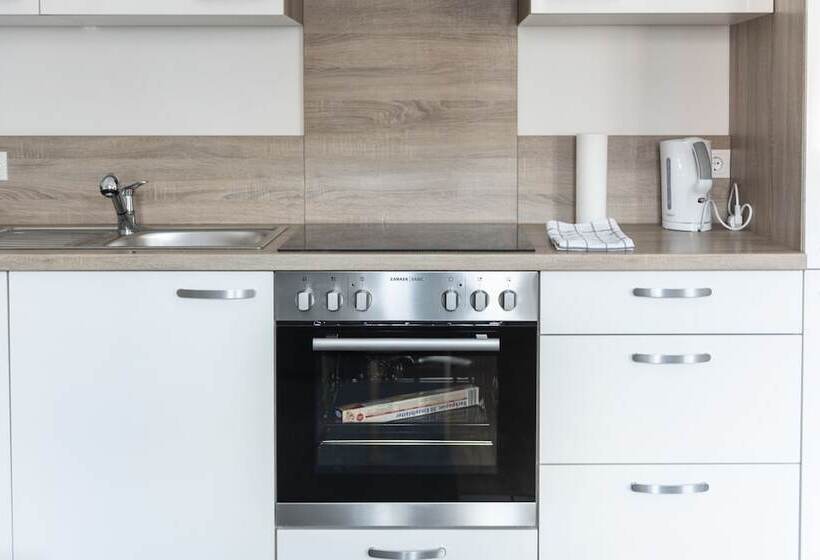 Friedrichs Apartments