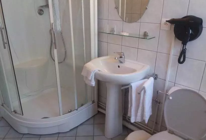 Hotelli Auberge Le Petit Haut