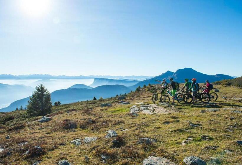 ホテル Lindenhof Pure Luxury & Spa Dolcevita Resort