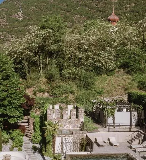 Hotelli Lindenhof Pure Luxury & Spa Dolcevita Resort