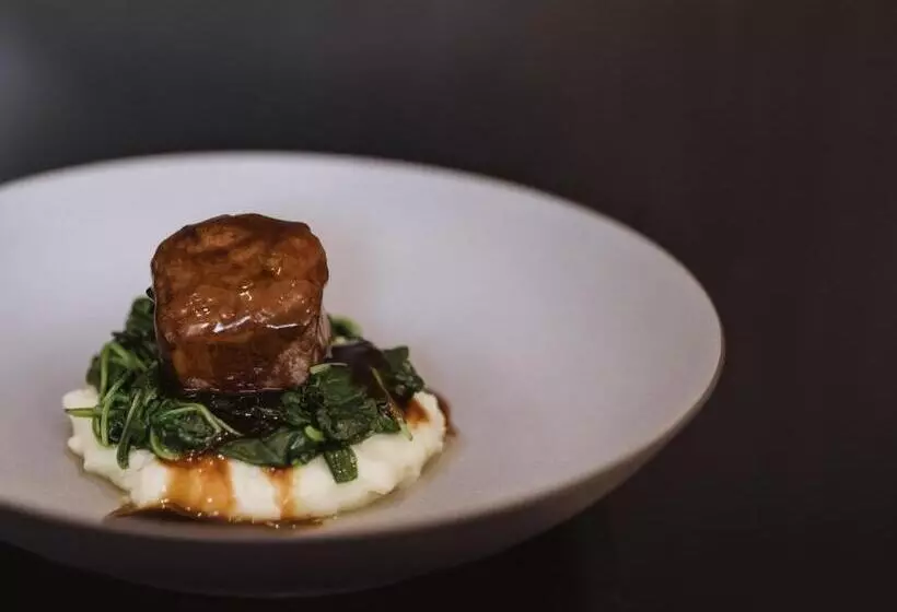 Hotelli Lindenhof Pure Luxury & Spa Dolcevita Resort