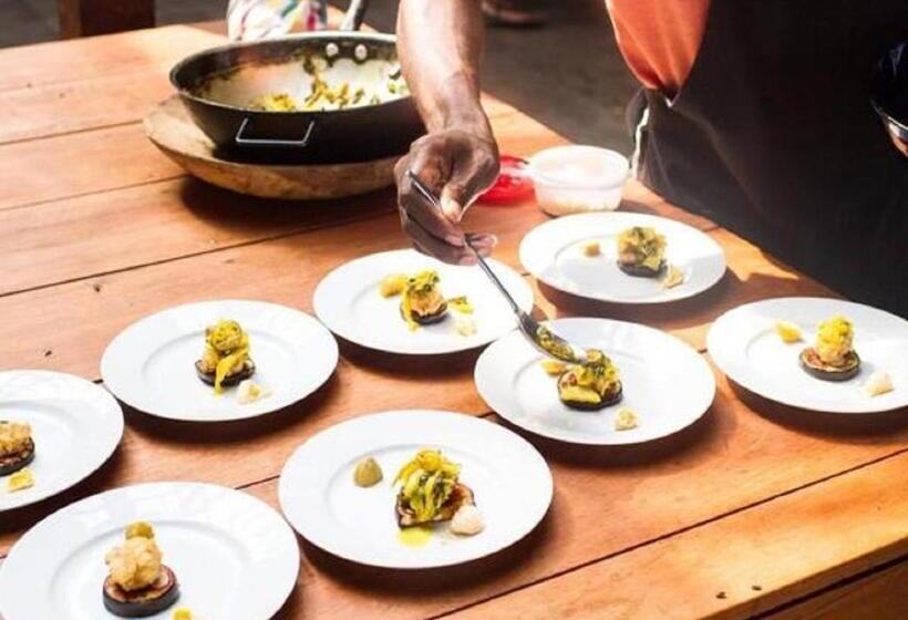 Отель Roça São João Dos Angolares