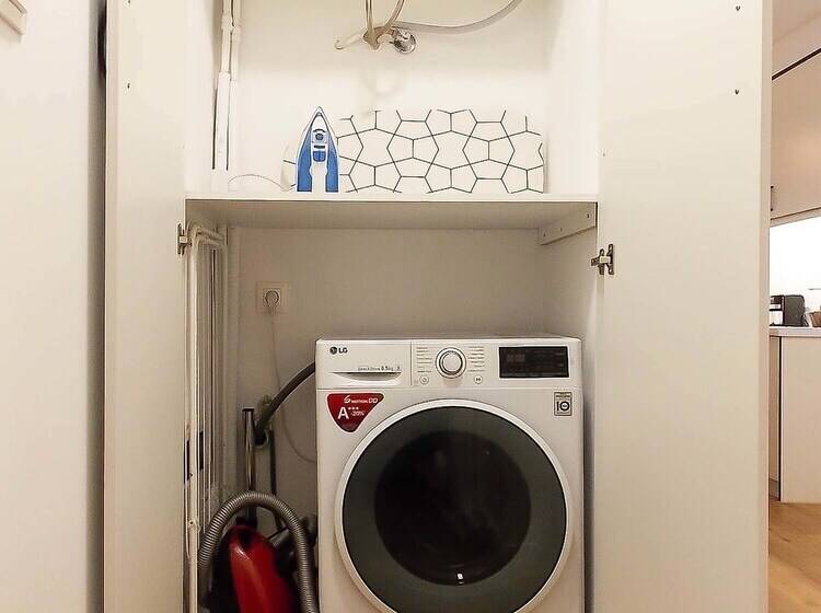 Plaka With Acropolis Rooftop View Access