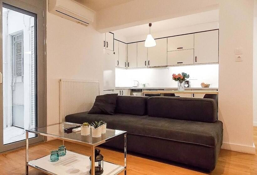 Plaka With Acropolis Rooftop View Access