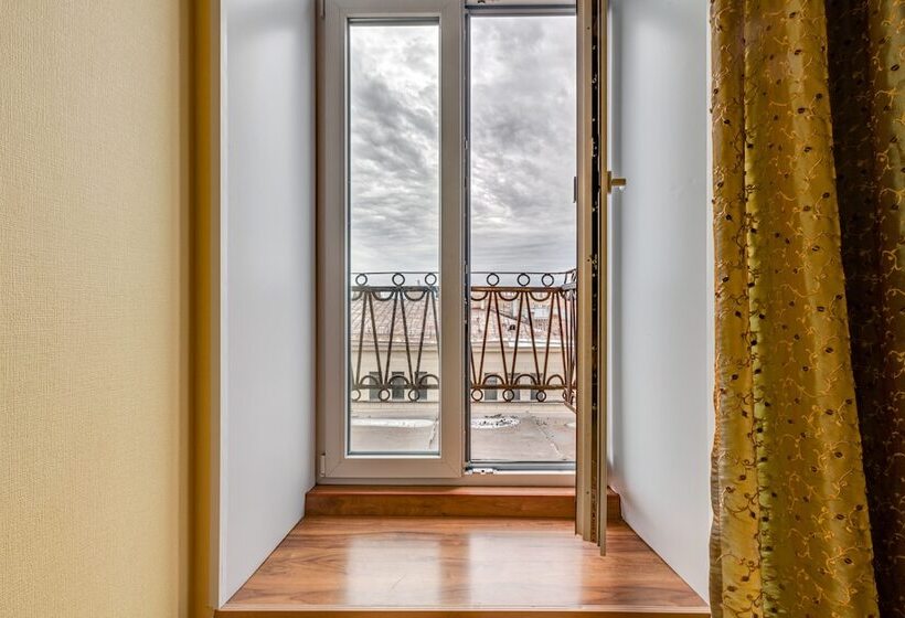 Rentalspb On Kirochnaya