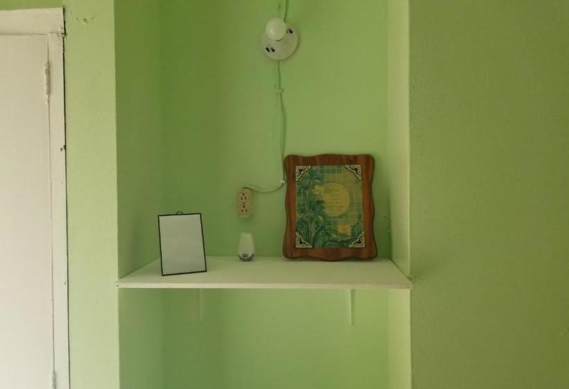 پانسیون Bougainvillea Living Spaces