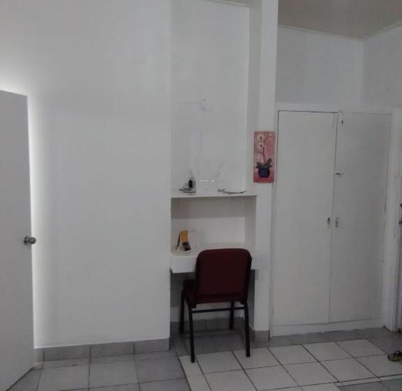 پانسیون Bougainvillea Living Spaces