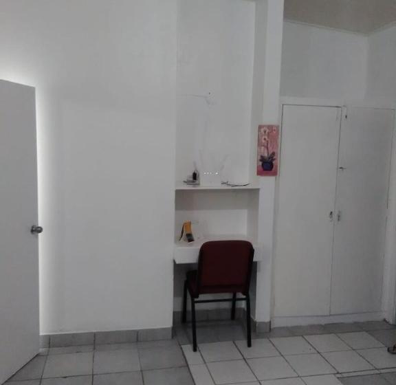 پانسیون Bougainvillea Living Spaces