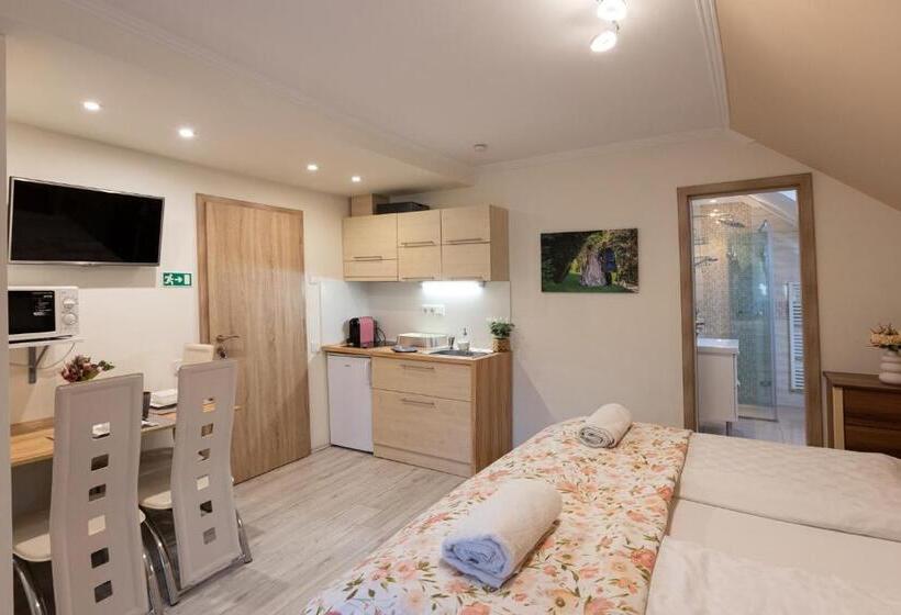 Пансион Balaton Fantasy Villa