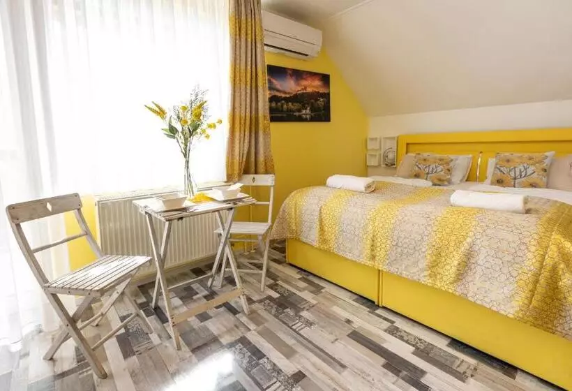 پانسیون Balaton Fantasy Villa