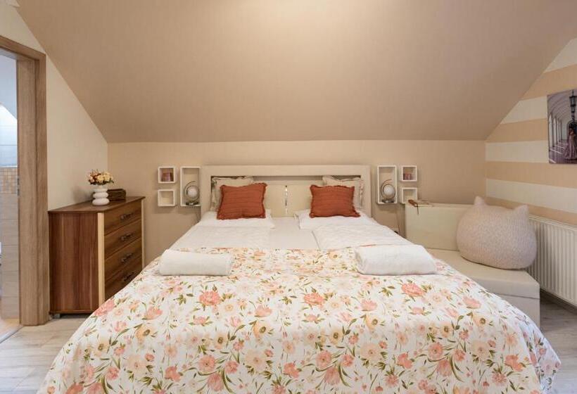 Пансион Balaton Fantasy Villa