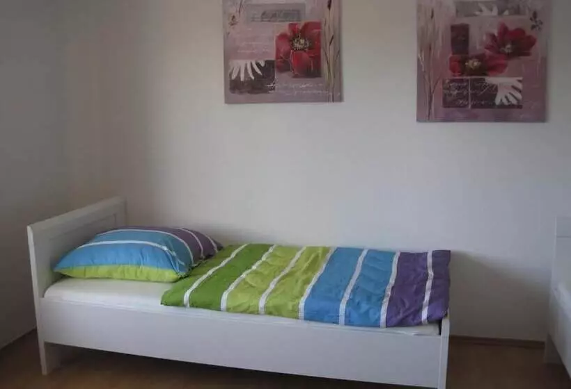 92b Bahnhofstr. Apartment