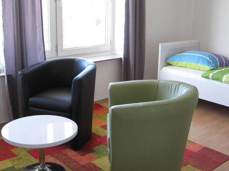 92b Bahnhofstr. Apartment