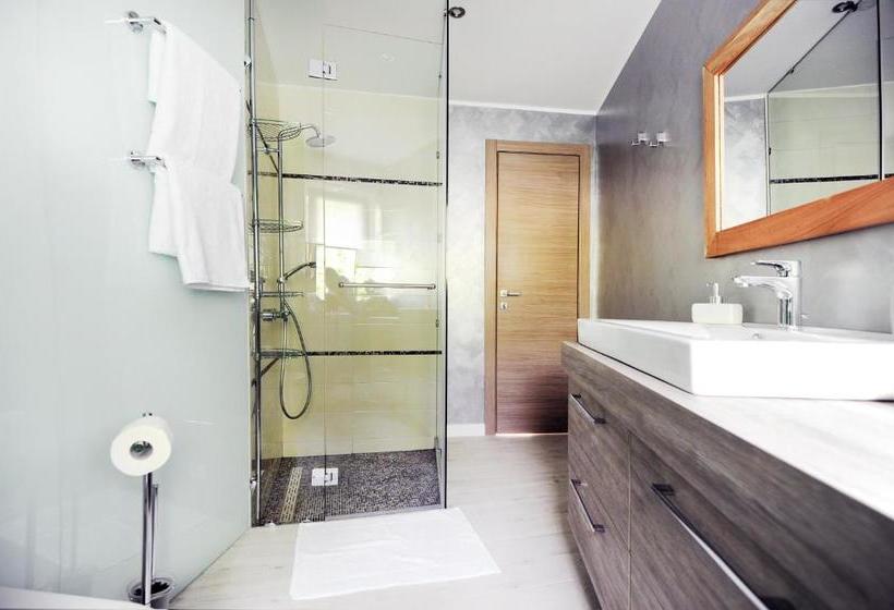 Feel Good Penthouse With Jacuzzi