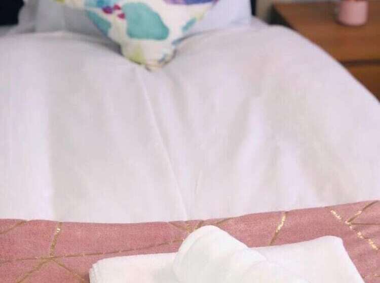 Отель Balderton Lodge