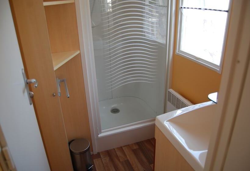 هتل Camping La Licorne