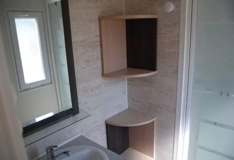 Hotelli Camping La Licorne