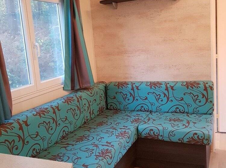 هتل Camping La Licorne